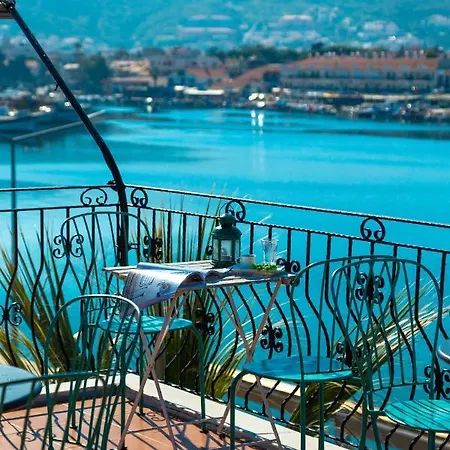Hotel Kumsal Foca